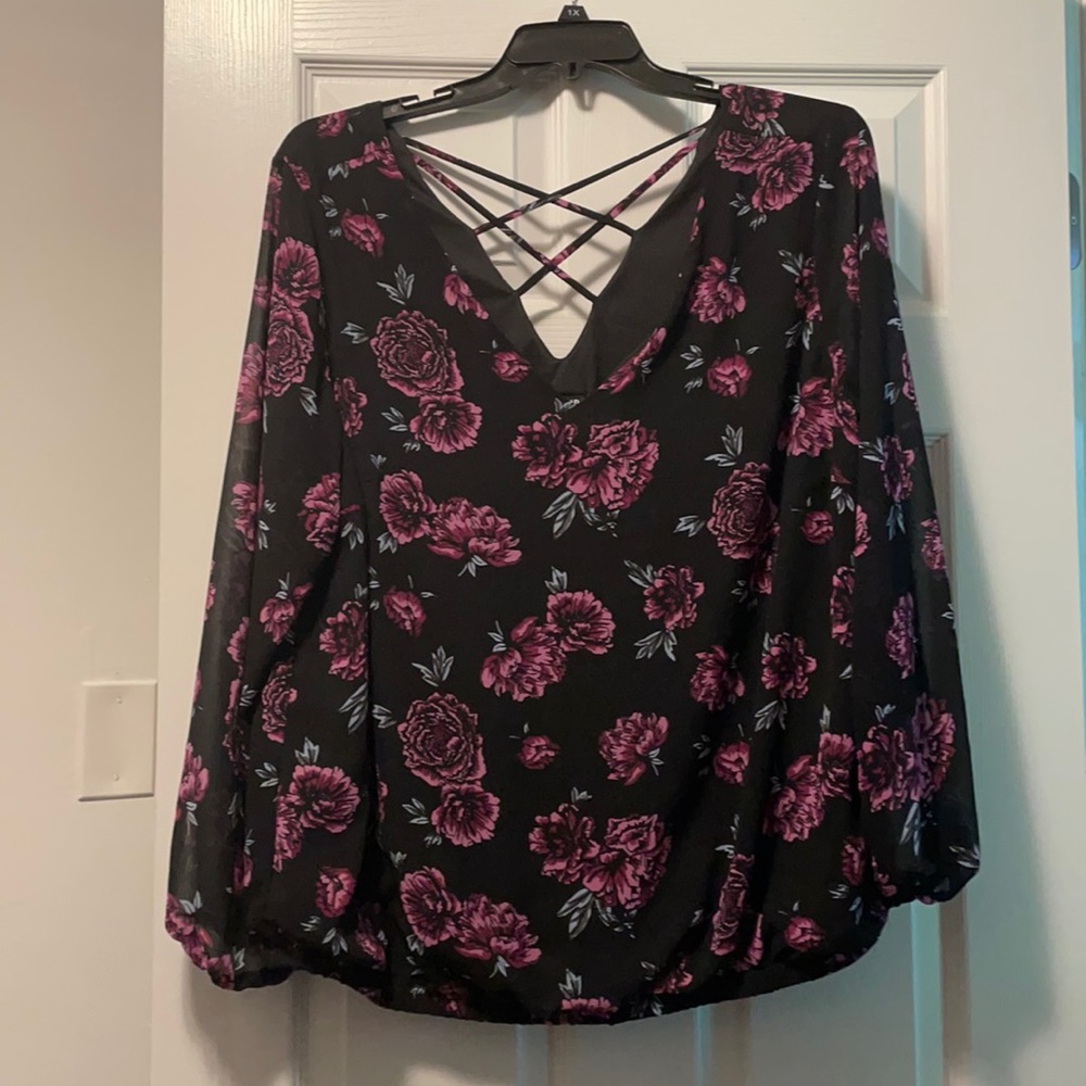 Torrid Floral Criss Cross blouse